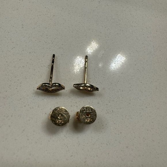EF collection diamond kiss studs.  14kt gold and diamond.  Brand new. - Picture 6 of 9